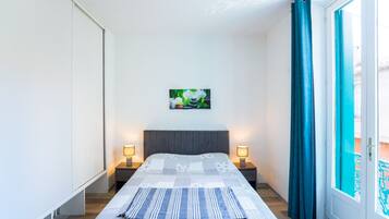 2 Schlafzimmer, BĂŒgeleisen/BĂŒgelbrett, kostenloses WLAN, BettwĂ€sche