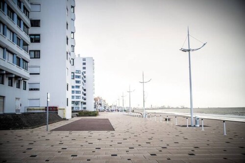 Fully renovated T3 with sea view