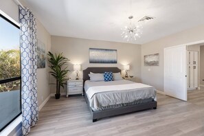 5 bedrooms, desk, iron/ironing board, travel cot