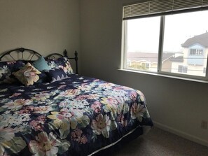 4 chambres, fer et planche à repasser, Wi-Fi gratuit, draps fournis