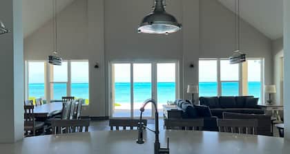 Starfish House, Great Exuma - Great for 4 couples or 2 families.