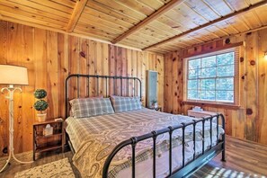 3 bedrooms, free WiFi, bed sheets