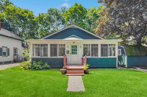 Updated, Century-Old Home w/ Glass Porch - Walk into Town/Acadia