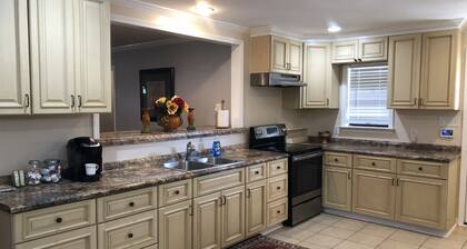 Modern Farm House Near Callaway Gardens