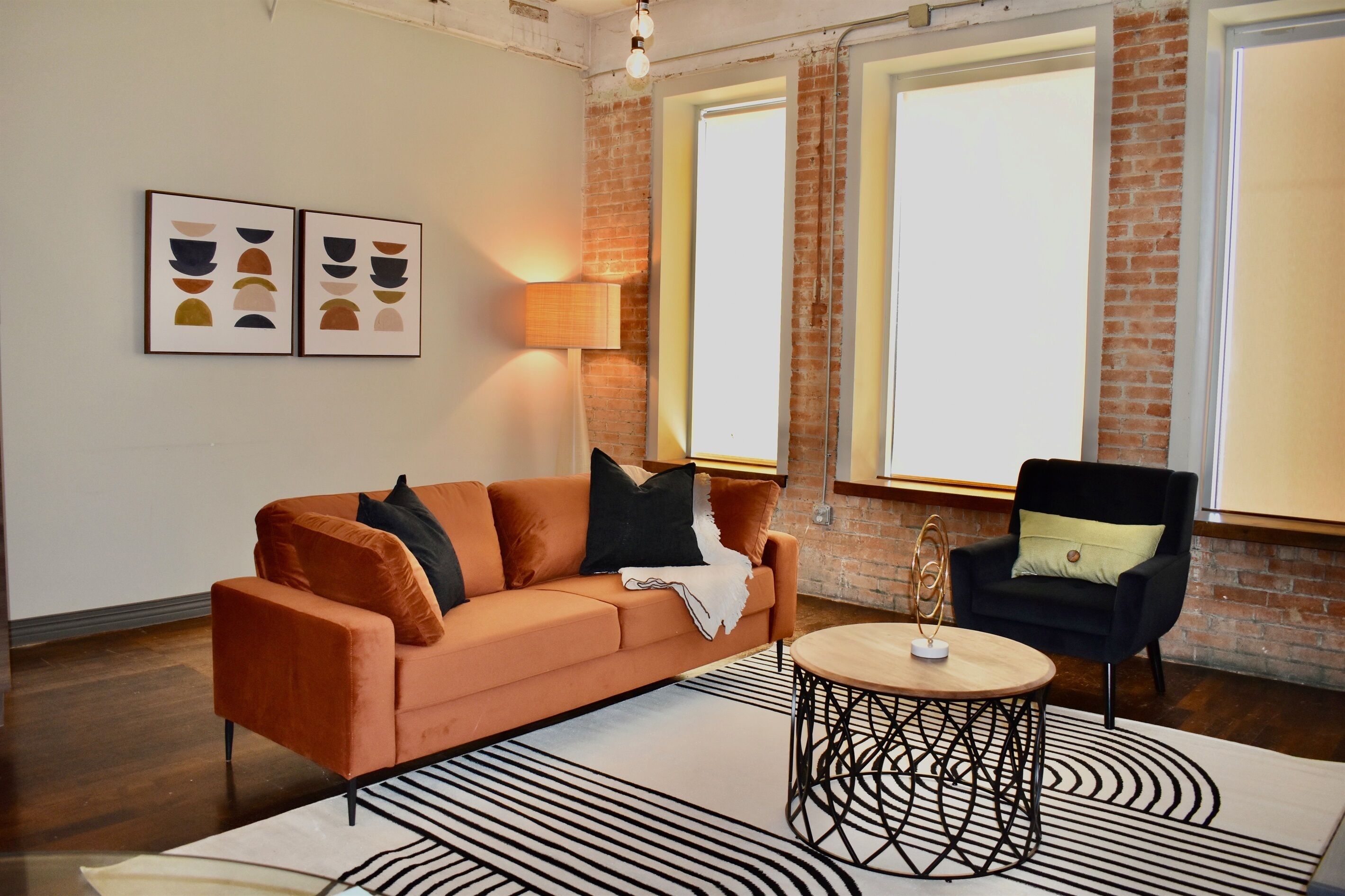 2BR | Stylish | Stylish Apartment | Downtown