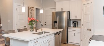 East Mesa - Newer Condo Rental