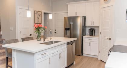 East Mesa - Newer Condo Rental