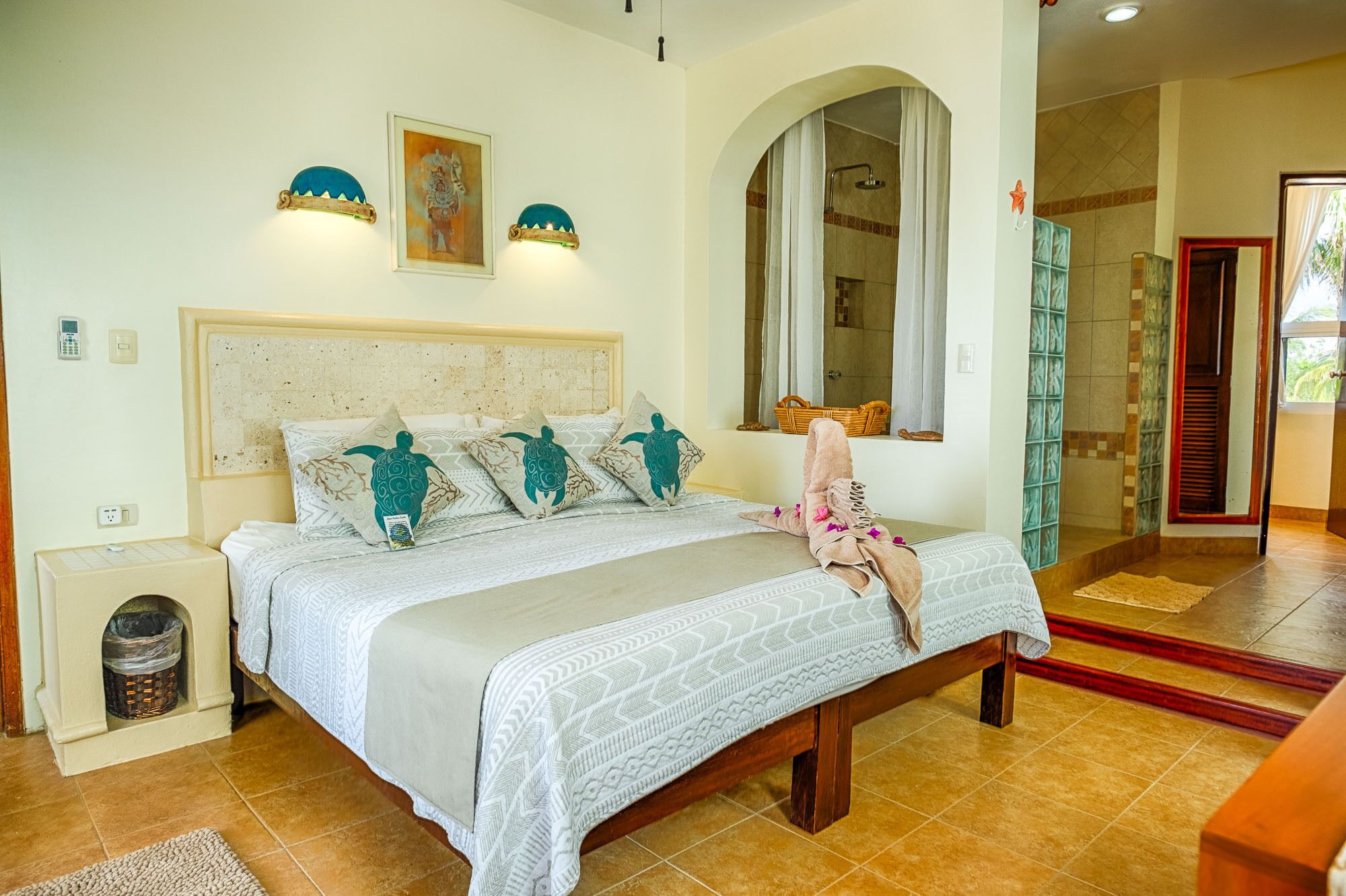 2 bedrooms, in-room safe, iron/ironing board, WiFi