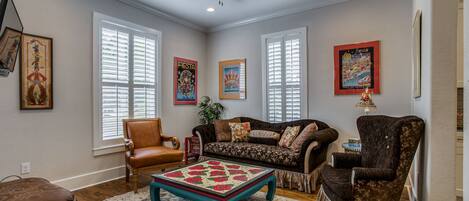 智能電視、書籍