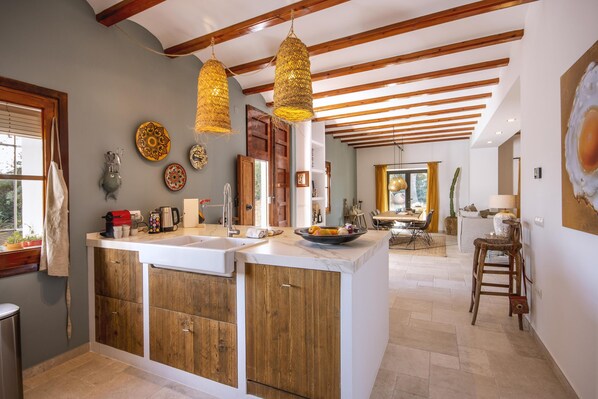 Fridge, microwave, oven, stovetop - Xarabella - Denia, Costa Blanca (Denia)