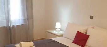 Alexandros House 600metres from Ermones beach 