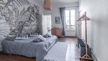 2 bedrooms, desk, iron/ironing board, travel cot