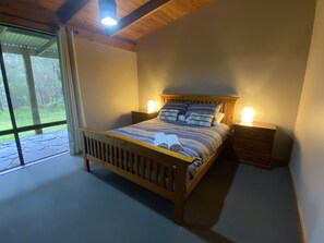 3 bedrooms, iron/ironing board, travel cot, free WiFi