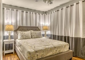 3 bedrooms, desk, iron/ironing board, travel crib