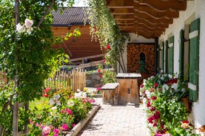 Terrace/patio - Ferienwohnung Kienberg, 50m², 1 Separates Schlafzimmer, Balkon (Inzell)