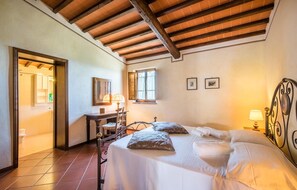 2 bedrooms, free WiFi