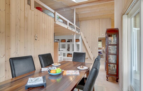Dining - Nice home in Rødby with sauna (Rødby)