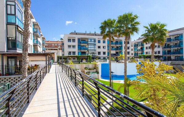 Pool - Beautiful apartment in Santa Pola (Santa Pola)