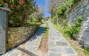 Property grounds - Pet friendly home in Pieve Ligure (Pieve Ligure)