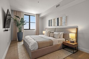 3 bedrooms, iron/ironing board, travel crib, free WiFi