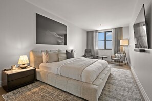 3 soverom, strykejern/-brett, reiseseng for barn og wi-fi (inkludert)