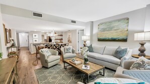Smart TV - 322 Ocean One - 5 STAR Oceanfront Complex (Hilton Head Island)