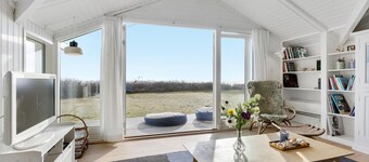 2 bedroom nice home in Odder