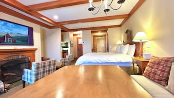 2 habitaciones, caja de seguridad en la habitación y escritorio