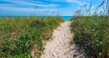 Harbor View and short walk to ocean