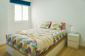 2 chambres, fer et planche à repasser, Wi-Fi gratuit, draps fournis