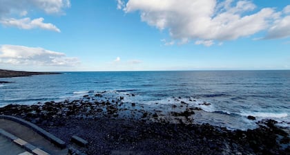 Apartamento frente al mar (puertito 1)