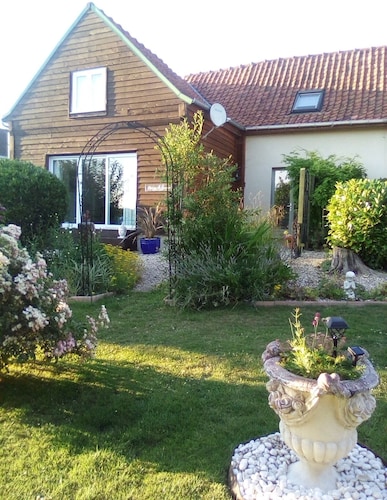 Beautiful Barn Conversion in a quiet village with Restaurant and boulangerie 