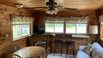 Smart TV, fireplace, DVD player, table tennis