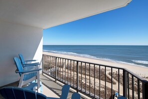 Property grounds - XPLORIE ACTIVITIES & LINENS INCLUDED*! Plaza 2BR/den oceanfront condo with indoor/outdoor pools! (Ocean City)