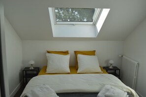 2 bedrooms, iron/ironing board, travel cot, WiFi - Exceptional: house Pornic center indoor pool (Pornic)