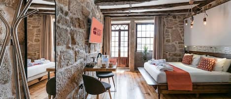 Bureau, accĂšs Internet, draps fournis