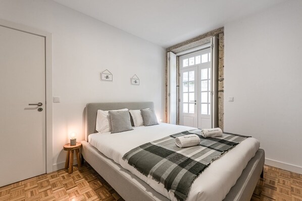 2 bedrooms, desk, internet, bed sheets - GuestReady - Grandeur River Terrace (Porto)