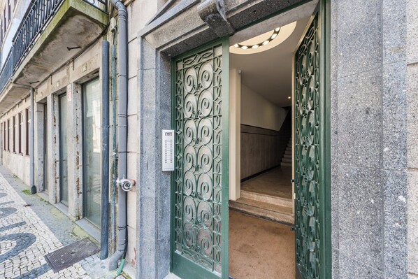 Exterior detail - GuestReady - Theater Apartment (Porto)