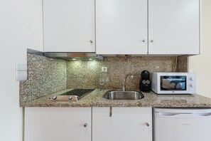 Fridge, microwave, coffee/tea maker