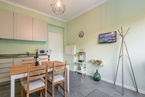 Dining - GuestReady - Wellspring Mint (Porto)