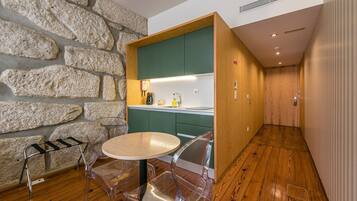 Fridge, microwave, coffee/tea maker, toaster