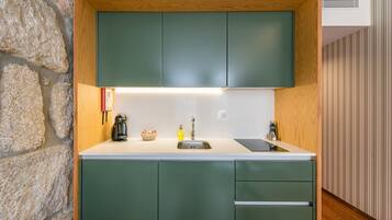 Fridge, microwave, coffee/tea maker, toaster