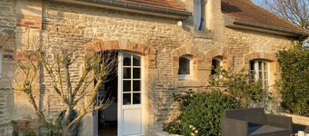 Le Relais - Authentic family home, seaside, 5 Bedrooms s/Gold Beach