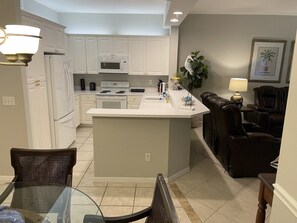 Fridge, microwave, oven, stovetop - Directly across Ritz Carlton Naples Beach Resort!!! (Naples)