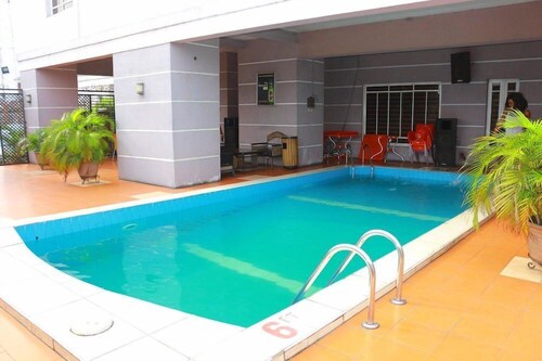 Zaro Suites and Lounge Kano