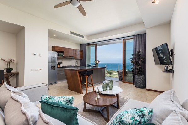 Smart TV - Luxury one bedroom studio - Alamar -with beach club and on site Pools and Gyms (La Cruz de Huanacaxtle, Nayarit)