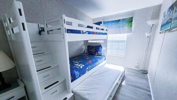 3 bedrooms, memory foam beds, iron/ironing board, free WiFi