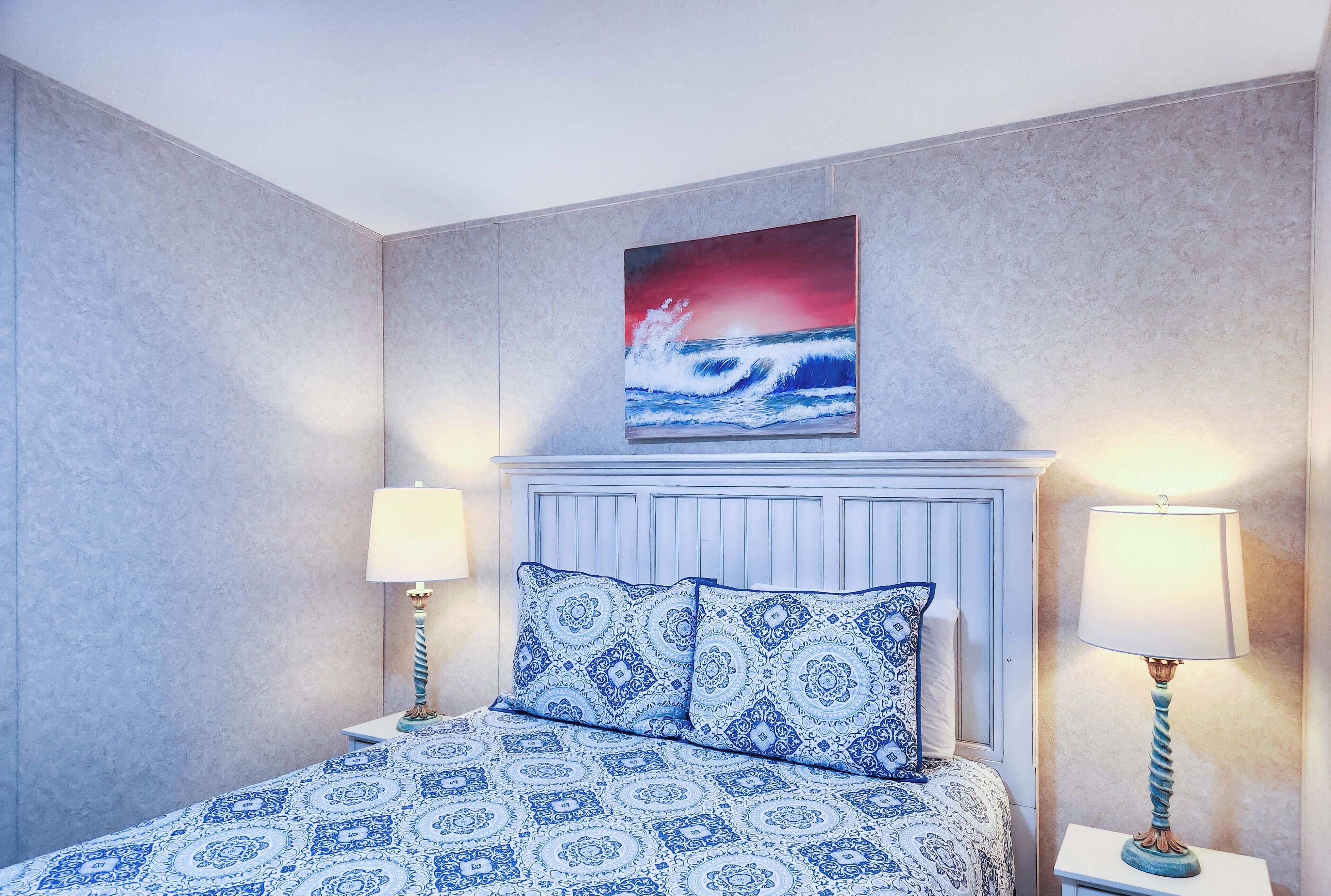 3 bedrooms, memory foam beds, iron/ironing board, free WiFi