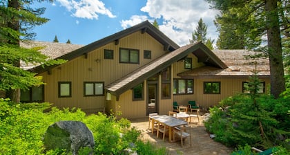 RMR: Sublette Ridge Ski Lodge in Teton Village
