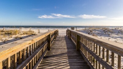 On the Beach, family friendly. Walking distances to shops & restaurants.